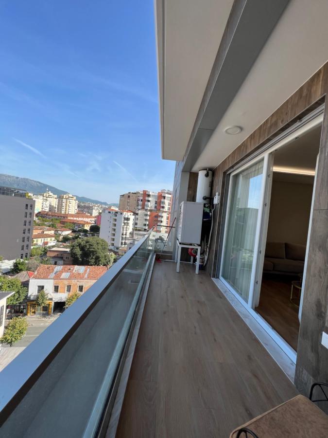 Blanc 7 Apartment *